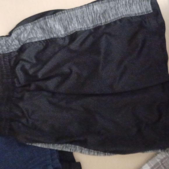 6 pack Boys shorts size 8 - Picture 3 of 7